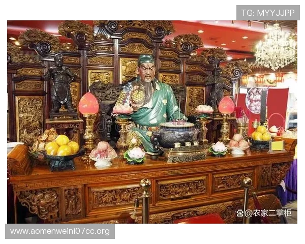 多宝真人在民间信仰中的地位:影响力与崇拜方式的多样性 多宝真人在民间信仰中的地位:影响力与崇拜方式的多样性